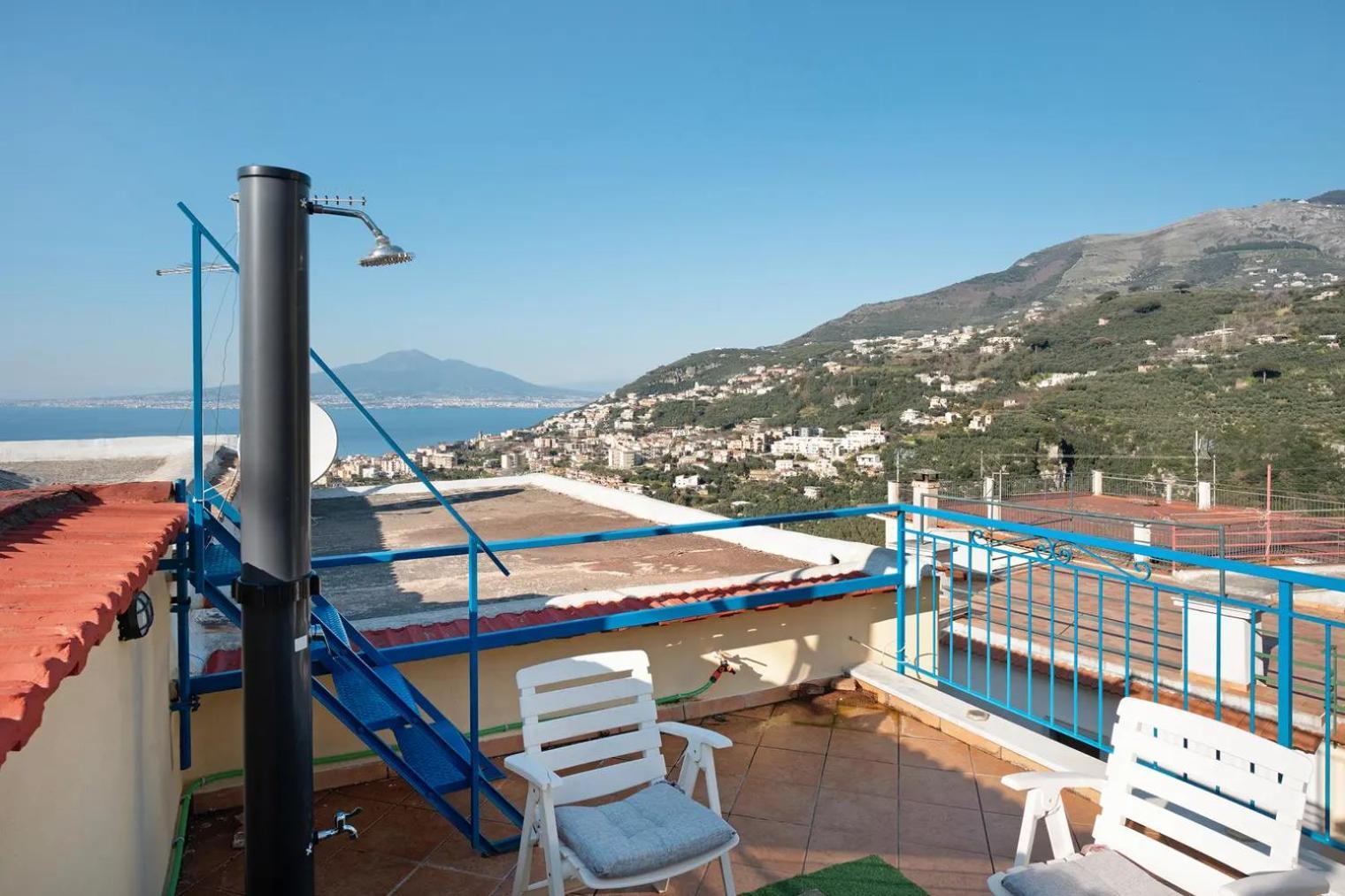 Casa Vacanze - Villa Ida Apartments Вико Екуензе Екстериор снимка