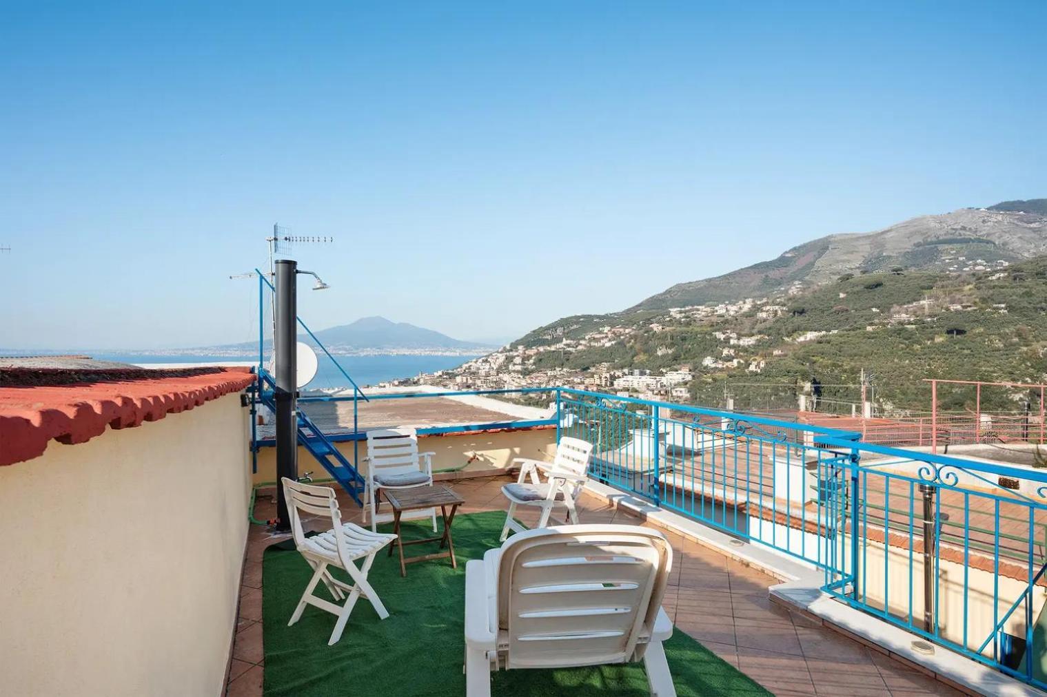 Casa Vacanze - Villa Ida Apartments Вико Екуензе Екстериор снимка